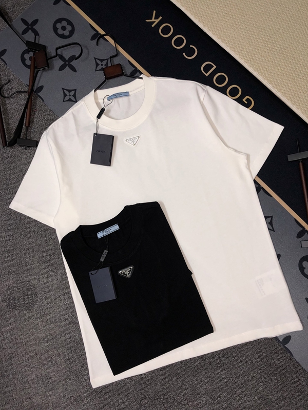 ブランドTシャツ背面デザイン